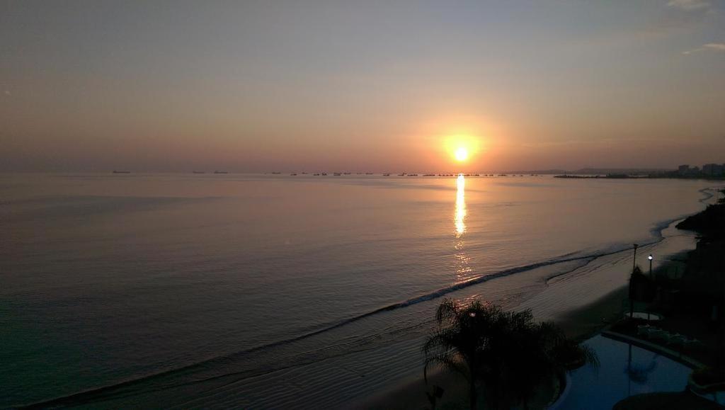 Lindo Departamento Al Pie De Playa Edificio Torre Oceanica Apartment ซาลีนาส ภายนอก รูปภาพ